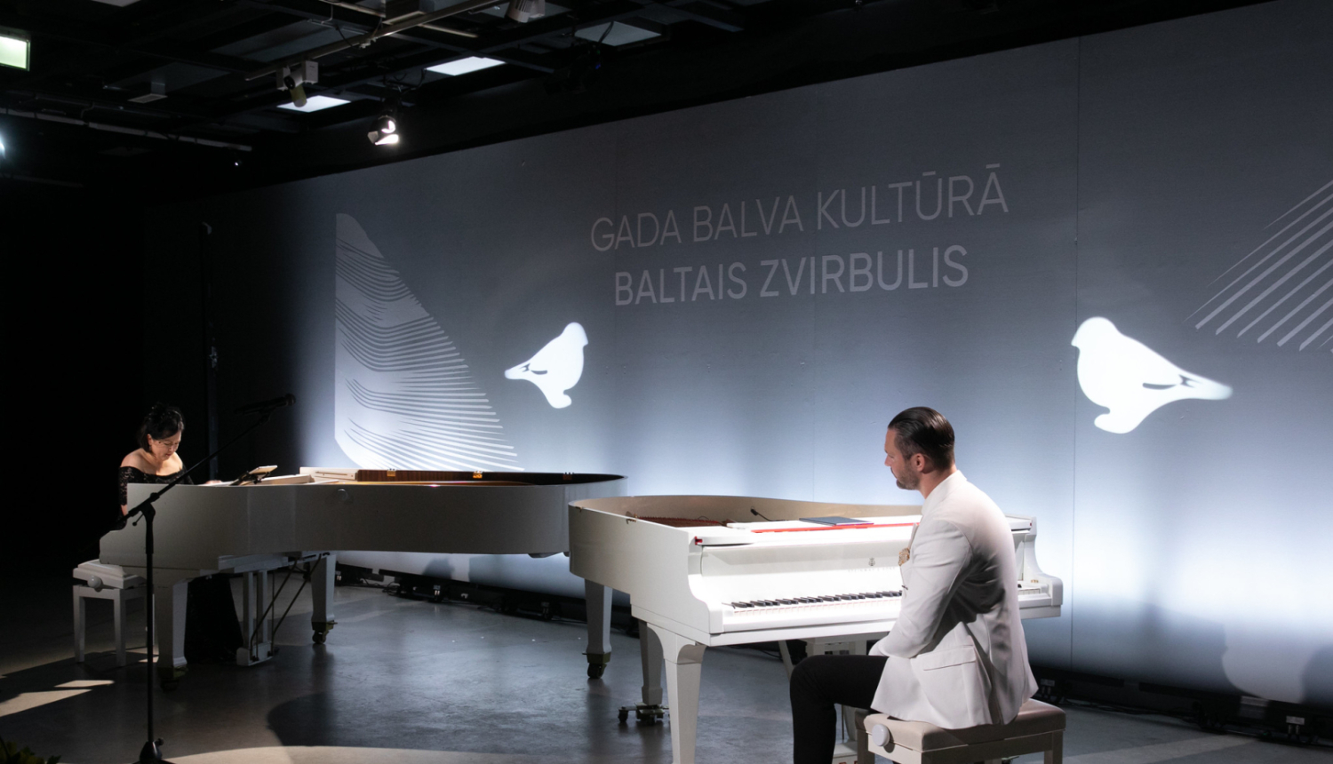 Balvu pasniegšana