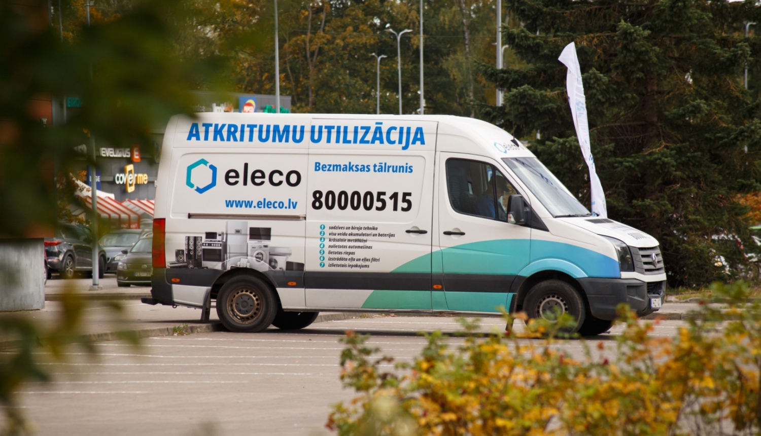Automašīna kur nodod bīstamos atkritumus