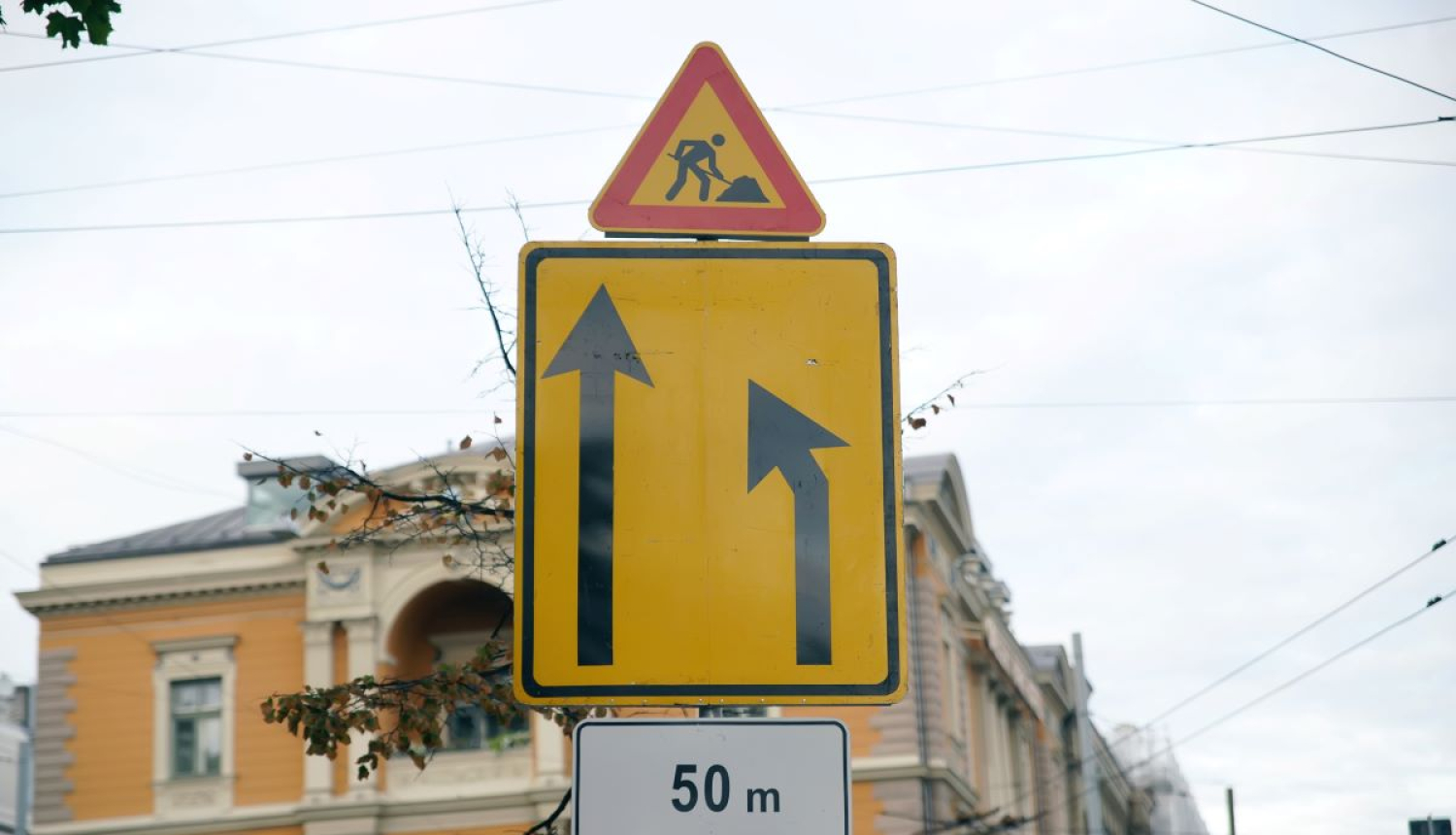 Ceļa zīme Remonts