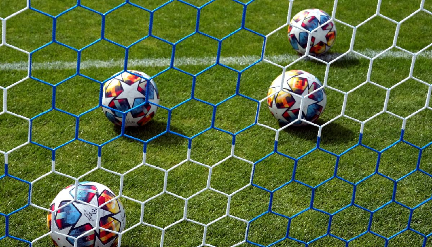 Futbola bumbas