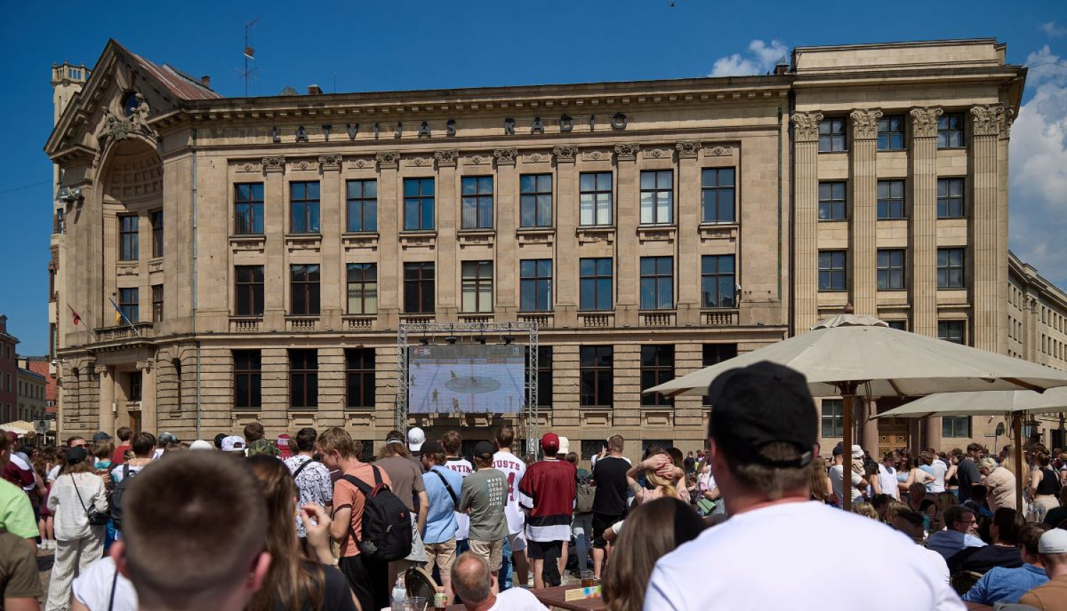 Hokeja skatīšanās Doma laukumā