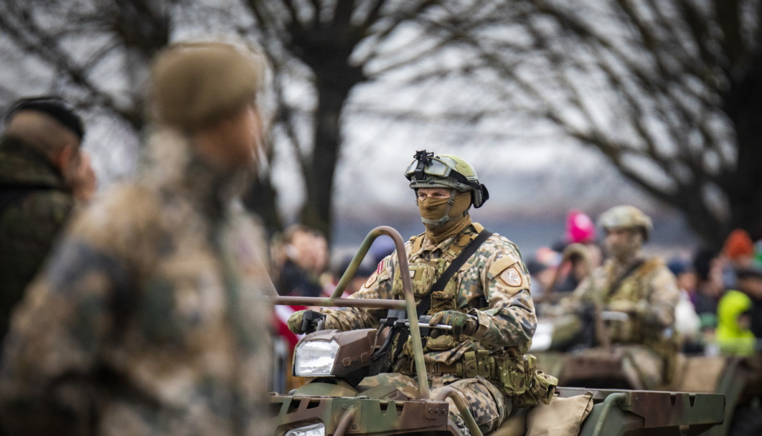 Militārā parāde